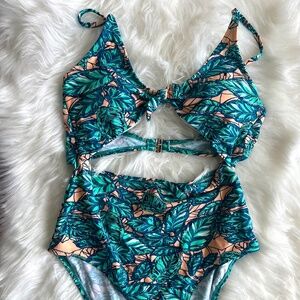 Cupshe Tropical One Piece